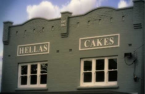 Hellas Cakes: Το «μαγαζάκι» ενός μετανάστη από την Ελλάδα που γλυκαίνει εδώ και 52 χρόνια τους κατοίκους της Μελβούρνης [εικόνες] | iefimerida.gr 13