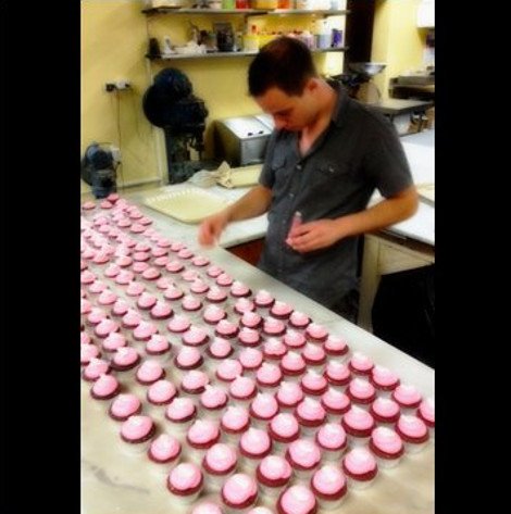 Hellas Cakes: Το «μαγαζάκι» ενός μετανάστη από την Ελλάδα που γλυκαίνει εδώ και 52 χρόνια τους κατοίκους της Μελβούρνης [εικόνες] | iefimerida.gr 6