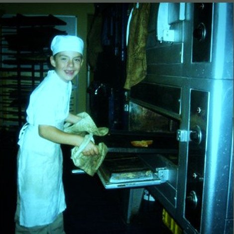 Hellas Cakes: Το «μαγαζάκι» ενός μετανάστη από την Ελλάδα που γλυκαίνει εδώ και 52 χρόνια τους κατοίκους της Μελβούρνης [εικόνες] | iefimerida.gr 7