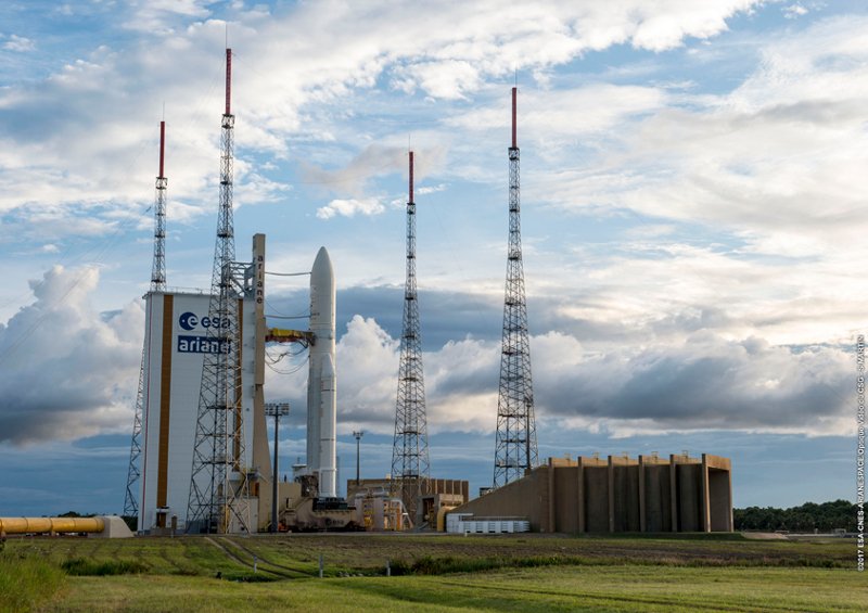 Εκτοξεύθηκε στο Διάστημα ο δορυφόρος Hellas Sat 3: Οι δυνατότητές του [εικόνες & βίντεο] | iefimerida.gr 0