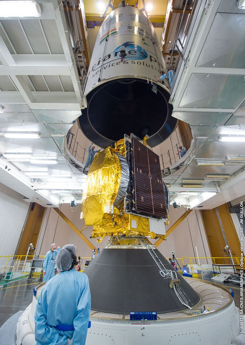 Εκτοξεύθηκε στο Διάστημα ο δορυφόρος Hellas Sat 3: Οι δυνατότητές του [εικόνες & βίντεο] | iefimerida.gr 2