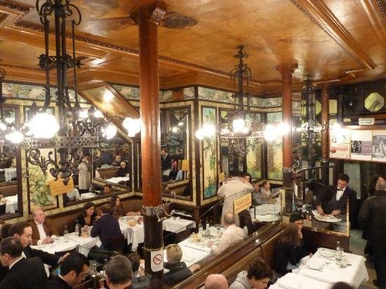 Το Παρίσι του Ερνεστ Χέμινγουεϊ -Ξεπουλάει το βιβλίο που έγραψε [εικόνες] | iefimerida.gr 4