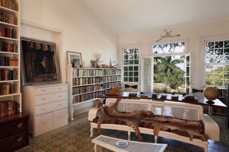 Ο Ερνεστ Χέμινγουεϊ «σπάει», μετά θάνατον, το εμπάργκο στην Κούβα -Απόβαση πολλών αστέρων στην Αβάνα [εικόνες] | iefimerida.gr 1