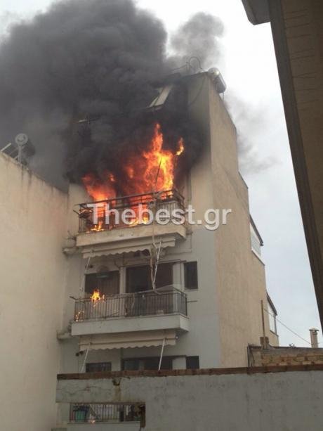 Φωτιά σε διαμέρισμα με παιδιά στην Πάτρα – Αιτία ένα καντήλι [εικόνες] | iefimerida.gr 1