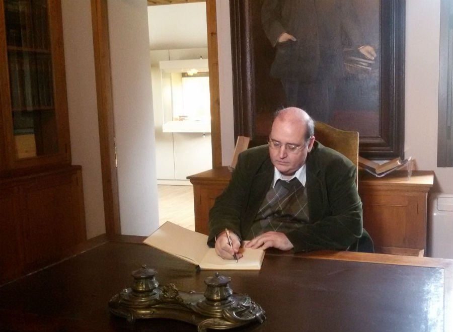 Οι τσικουδιές του Νίκου Φίλη στα Χανιά [εικόνες] | iefimerida.gr 0