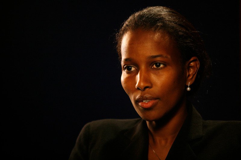Hirsi Ali: Η αιρετική πρώην μουσουλμάνα που δέχεται απειλές θανάτου -«Το Ισλάμ παρουσιάζει την υποταγή ως ιερό καθήκον» | iefimerida.gr 1