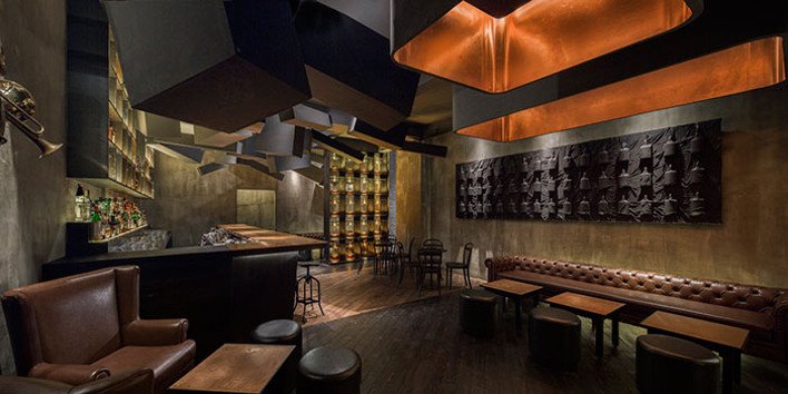 Μηχανή αναψυκτικών στη Σανγκάη κρύβει μέσα της ολόκληρο μπαρ [εικόνες] | iefimerida.gr 3