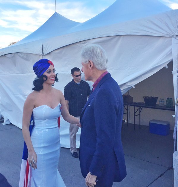 Η Χίλαρι Κλίντον έγινε 68 ετών -Πόσες πιθανότητες έχει να γίνει πρόεδρος των ΗΠΑ [εικόνες] | iefimerida.gr 4