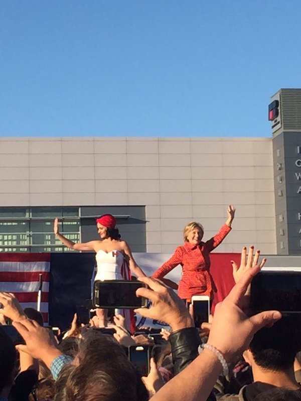 Η Χίλαρι Κλίντον έγινε 68 ετών -Πόσες πιθανότητες έχει να γίνει πρόεδρος των ΗΠΑ [εικόνες] | iefimerida.gr 3