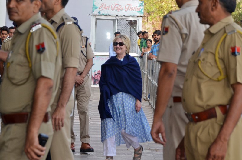 Νέο ατύχημα για την Χίλαρι Κλίντον – Γλίστρησε στη μπανιέρα του ξενοδοχείου [εικόνες]  | iefimerida.gr 0