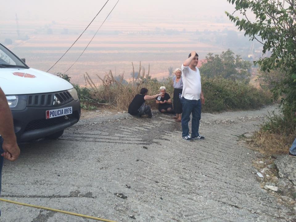 Αλβανία: Πύρινος εφιάλτης για ελληνικά χωριά -Εστειλε βοήθεια η Ελλάδα [εικόνες & βίντεο] | iefimerida.gr 1