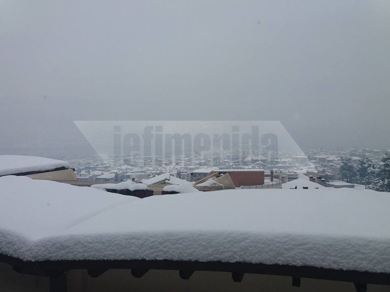 «Βόμβα» χιονιού έπεσε από τη Λάρισα ως την Ξάνθη -Μισό μέτρο χιόνι στα Ιωάννινα [εικόνες] | iefimerida.gr 10