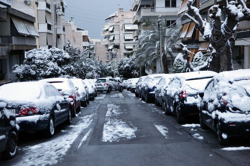 Στα λευκά και τα νότια προάστια της Αττικής -Από τη Νέα Σμύρνη έως τη Βάρκιζα [εικόνες] | iefimerida.gr 4
