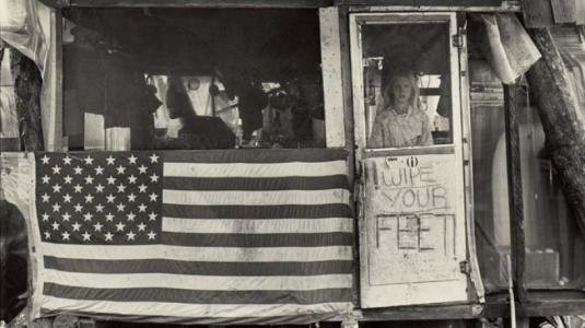 Oταν οι χίπις ζούσαν στον παράδεισο της Χαβάης με έξοδα του αδελφού της Λιζ Τέιλορ [εικόνες] | iefimerida.gr 2