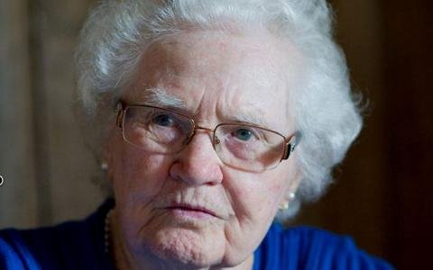 Πώς είναι να μαγειρεύεις για τον Χίτλερ; -Η πρώτη συνέντευξη της οικονόμου του δικτάτορα και το «κέικ του Φίρερ» [εικόνες] | iefimerida.gr 0