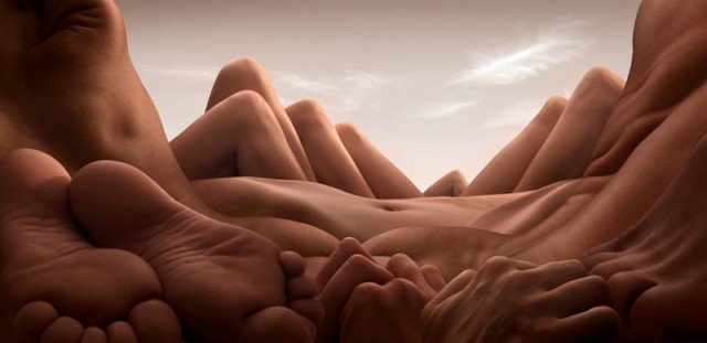 Bodyscapes: Γυμνά σώματα δημιουργούν εντυπωσιακά φυσικά τοπία [εικόνες] | iefimerida.gr 6
