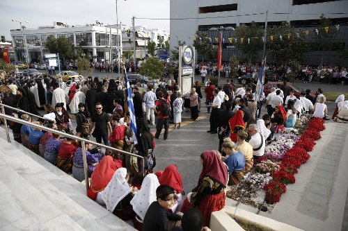 Στην Ελλάδα το λείψανο της Αγίας Ελένης -Με τιμές αρχηγού κράτους [εικόνες & βίντεο] | iefimerida.gr 2