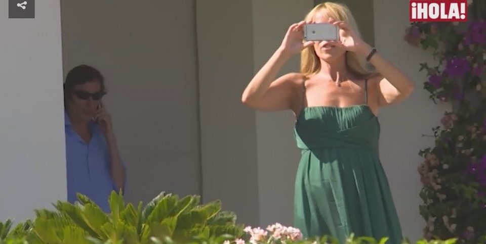 Η Νάντια Χαλαμανδάρη και ο Ισπανός πρίγκιπας στη Μαγιόρκα, κυνηγούν τους παπαράτσι [εικόνες] | iefimerida.gr 0