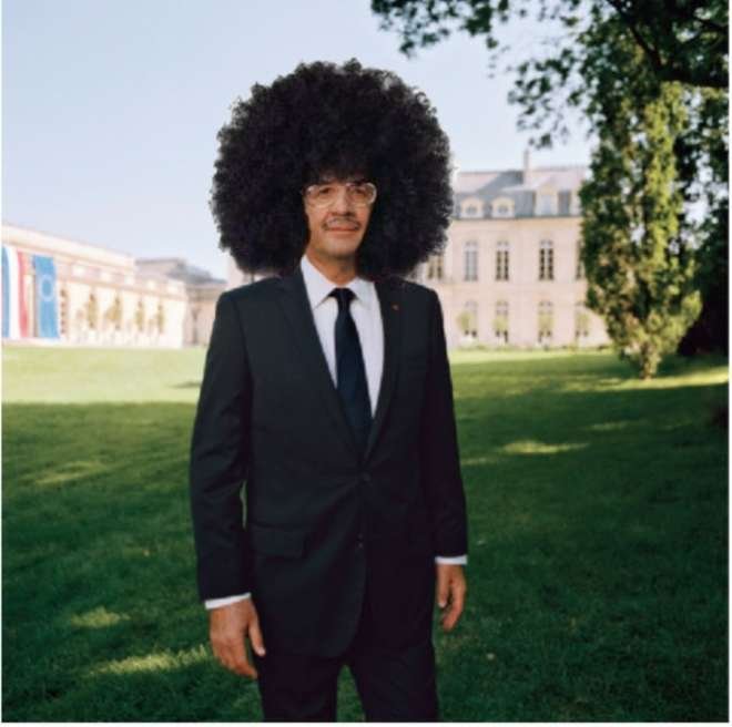 Γελάνε με τα μαλλιά του Ολάντ -Επειδή πληρώνει 10.000 ευρώ για κομμωτή [εικόνες] | iefimerida.gr 9