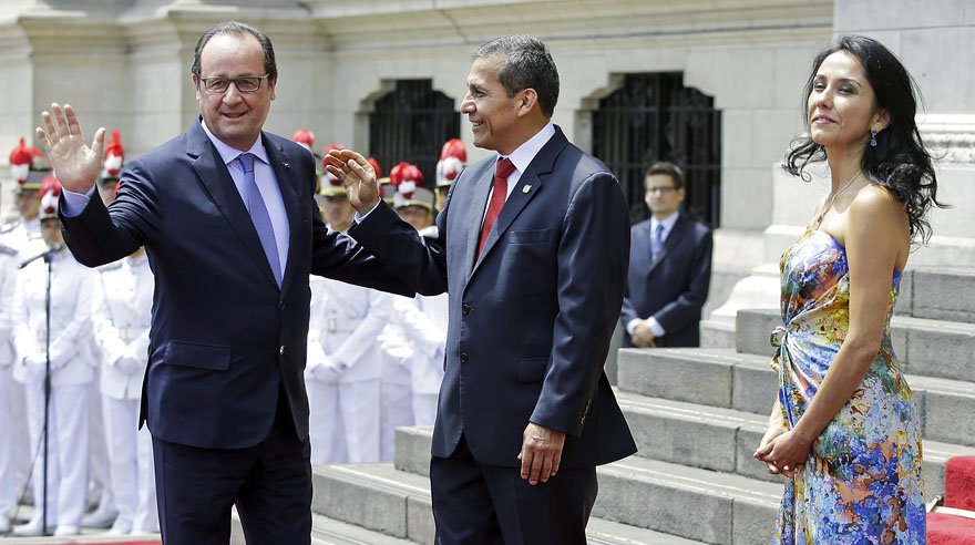 Ξετρελάθηκε ο Ολάντ με την μελαχρινή καλλονή, σύζυγο του προέδρου του Περού [εικόνες] | iefimerida.gr 1