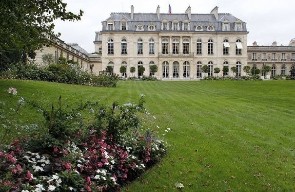 Αυτό είναι το λαμπραντόρ που έκαναν δώρο στον Φρανσουά Ολάντ [εικόνες] | iefimerida.gr 7