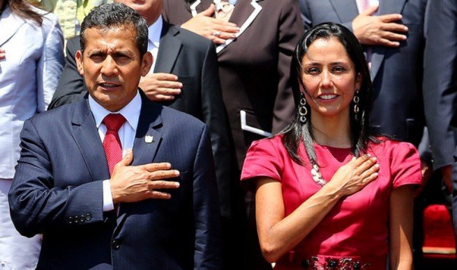 Ξετρελάθηκε ο Ολάντ με την μελαχρινή καλλονή, σύζυγο του προέδρου του Περού [εικόνες] | iefimerida.gr 7