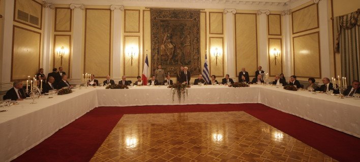 Τα δώρα του Ολάντ στον Τσίπρα: Υπόσχεται επενδύσεις και στήριξη | iefimerida.gr 12