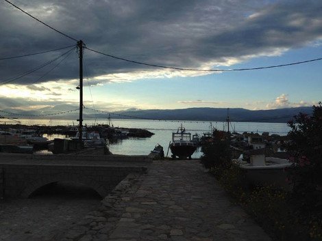 Η Αμερικανίδα που έβαλε στόχο να γνωρίσει από κοντά όλους τους φίλους της στο Facebook ήρθε στην Αθήνα -Ολα όσα είδε στην Ελλάδα [βίντεο] | iefimerida.gr 6