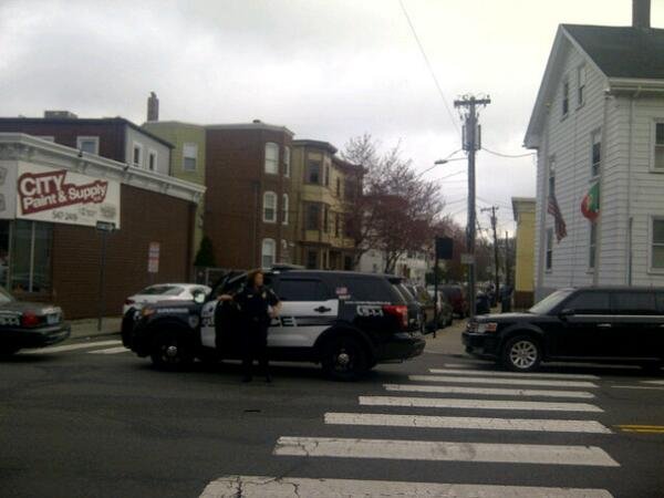 Αποκλεισμένη η περιοχή έξω από το σπίτι του βομβιστή της Βοστώνης [εικόνα] | iefimerida.gr 0