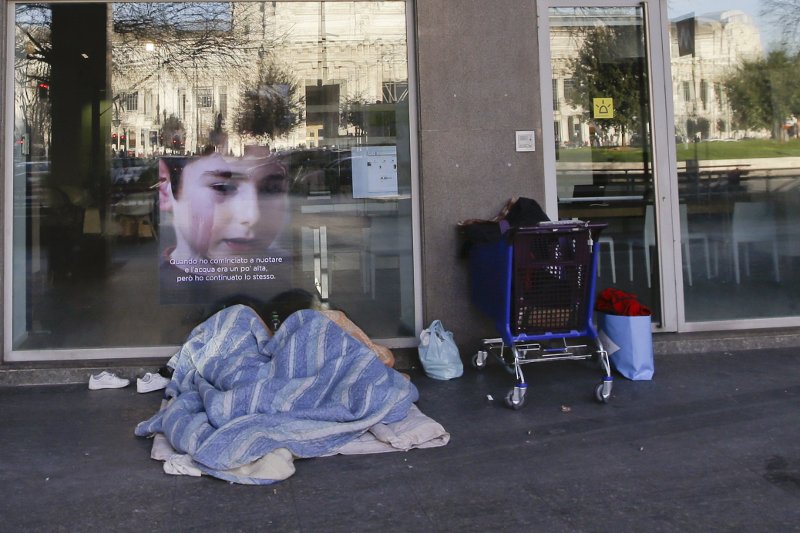 Σε κλοιό ψύχους η Ευρώπη -Πάνω από 20 νεκροί, χάος στις συγκοινωνίες | iefimerida.gr 4