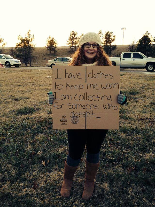 Ζώντας για λίγο σαν άστεγος - Εθελοντές βγαίνουν στους δρόμους μαζεύοντας χρήματα για τους απόρους [εικόνες] | iefimerida.gr 3