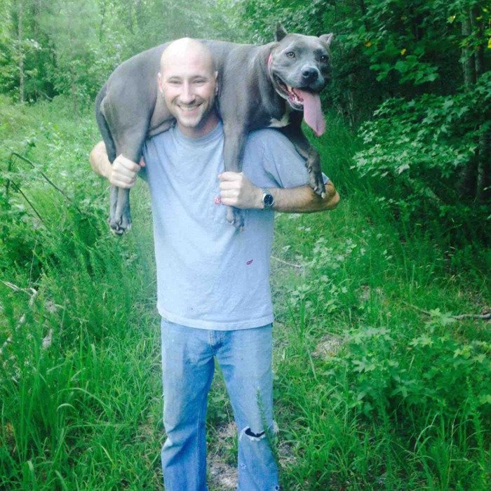 Αστεγος έδωσε τα τελευταία του 20$ σε μια κοπέλα -Εκείνη συγκέντρωσε 130.000 $ για χάρη του [εικόνες] | iefimerida.gr 2