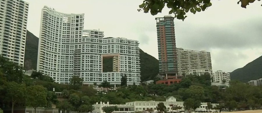 Ο απίστευτος λόγος που οι ουρανοξύστες στο Χονγκ Κογκ έχουν ανοίγματα [εικόνες] | iefimerida.gr 1