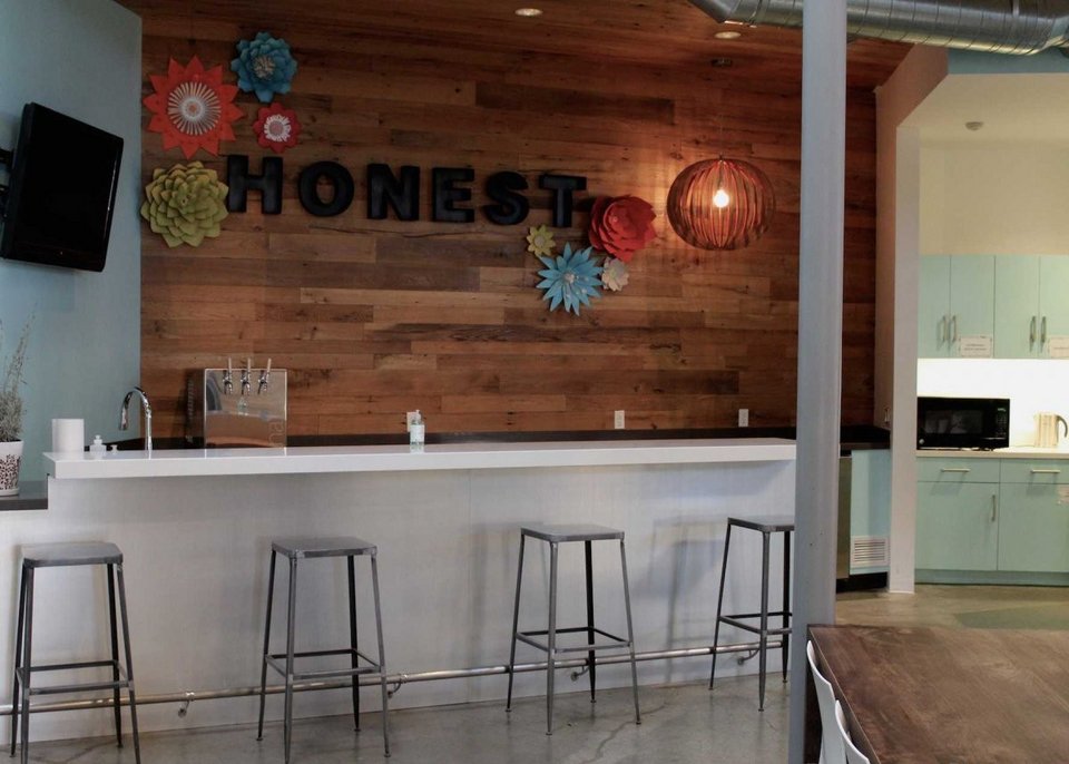 Η Τζέσικα Αλμπα έγινε εκατομμυριούχος φτιάχνοντας... πάνες [εικόνες] | iefimerida.gr 7