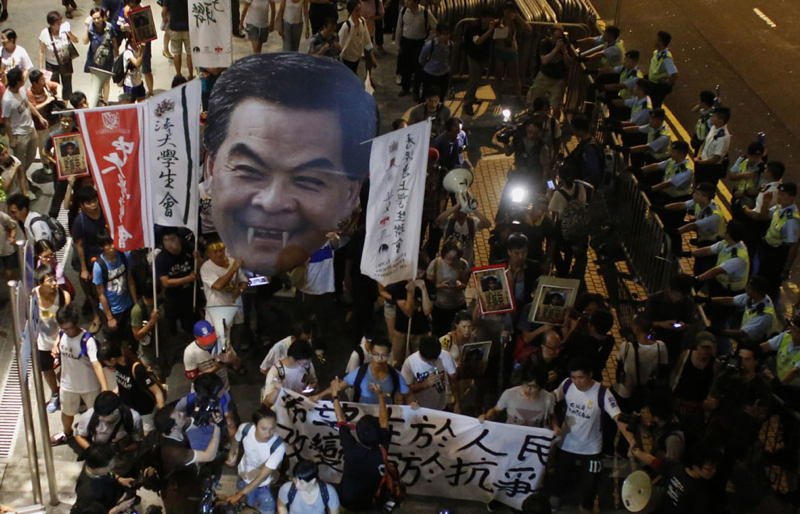 Στο πεδίο της μάχης: Συγκλονιστικές λήψεις μέσα από τα επεισόδια του Χονγκ Κονγκ [εικόνες] | iefimerida.gr 6