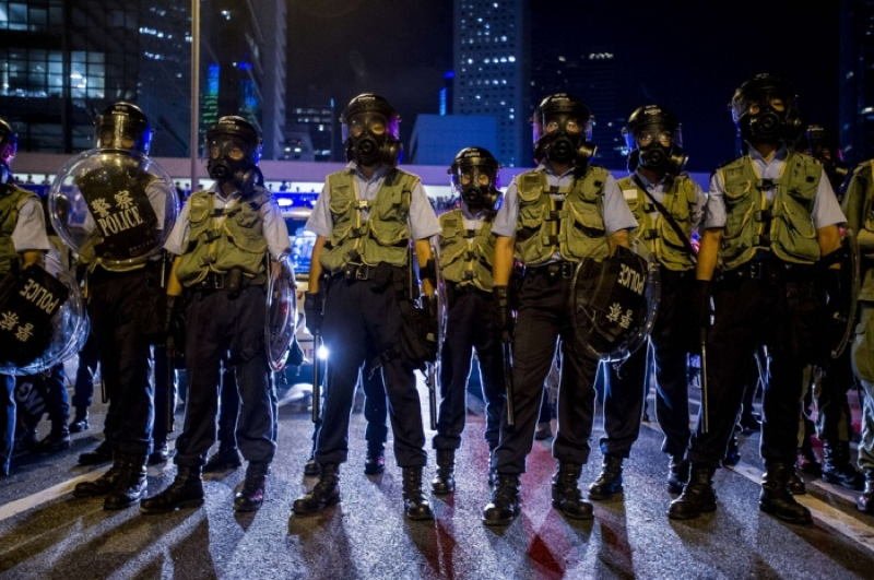 Στο πεδίο της μάχης: Συγκλονιστικές λήψεις μέσα από τα επεισόδια του Χονγκ Κονγκ [εικόνες] | iefimerida.gr 9