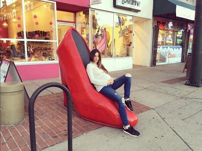 Δείτε την Σοφία Καρβέλα μετά από δυο γέννες -Με κοιλιακούς και skinny τζιν [εικόνες]  | iefimerida.gr 2