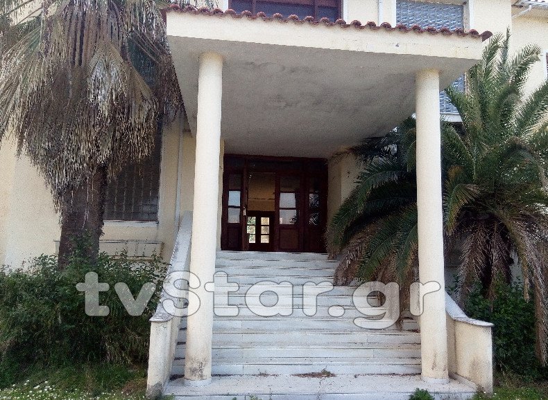 Εγκαταλελειμμένο ξενοδοχείο στις Θερμοπύλες ανακατασκευάστηκε σε 48 ώρες για να φιλοξενήσει πρόσφυγες [εικόνες] | iefimerida.gr 1