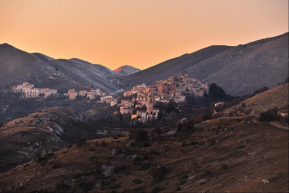 Πολυτελής απομόνωση: Χλιδάτα ξενοδοχεία στη μέση του πουθενά, για επίδοξους ερημίτες με γερό πορτοφόλι [εικόνες] | iefimerida.gr 2