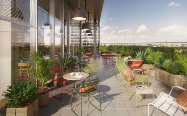 Ενα ξενοδοχείο-ζούγκλα στην καρδιά του Βερολίνου μετατρέπει την πόλη σε μια όαση πρασίνου [εικόνες]  | iefimerida.gr 4