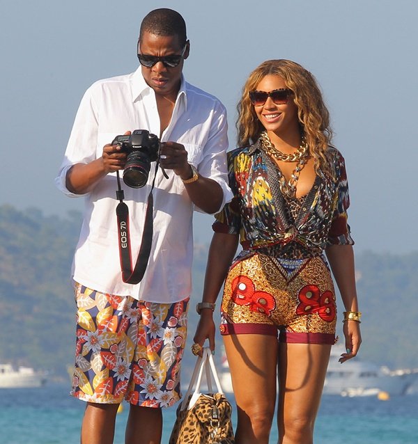 Ενα μαγιό για κάθε τύπο σώματος -Γιατί οι ατέλειες καμουφλάρονται ακόμη και στην παραλία [εικόνες] | iefimerida.gr 2