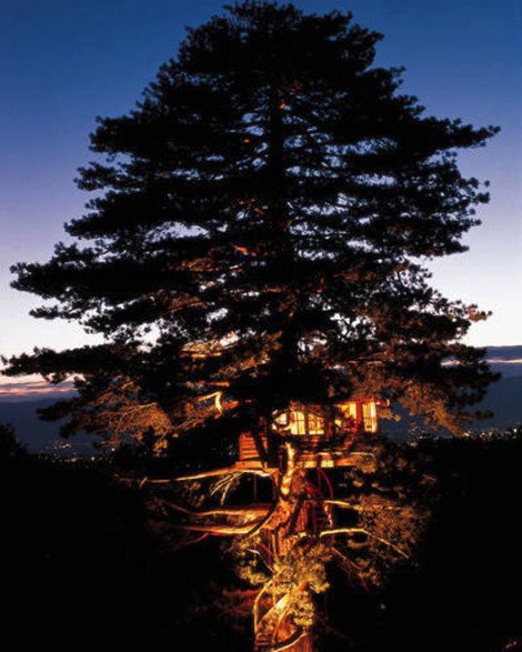 Εντυπωσιακά κτίρια σε απίστευτα σημεία που αψηφούν τη βαρύτητα: Τα Μετέωρα και άλλα παραδείγματα [εικόνες] | iefimerida.gr 1