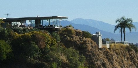 Εντυπωσιακά κτίρια σε απίστευτα σημεία που αψηφούν τη βαρύτητα: Τα Μετέωρα και άλλα παραδείγματα [εικόνες] | iefimerida.gr 8