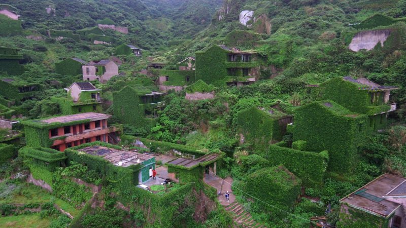 Το χωριό που το κατάπιε η φύση έχει γίνει η απόλυτη τουριστική ατραξιόν [εικόνες] | iefimerida.gr 1