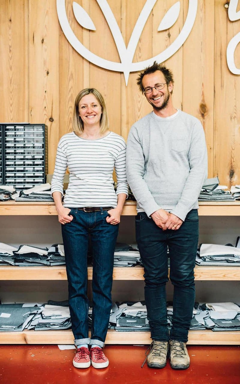 Η Μέγκαν Μαρκλ ό,τι φοράει ξεπουλάει -Το τζιν της άγνωστης εταιρείας που... έγινε ανάρπαστο [εικόνες] | iefimerida.gr 5