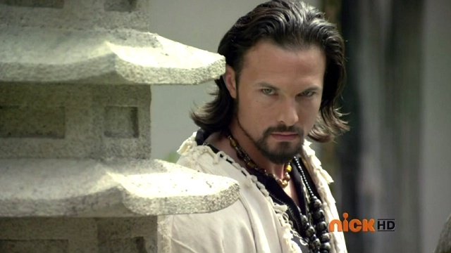 Χολιγουντιανός ηθοποιός σκότωσε με σπαθί τον συγκάτοικό του [εικόνες & βίντεο] | iefimerida.gr 5