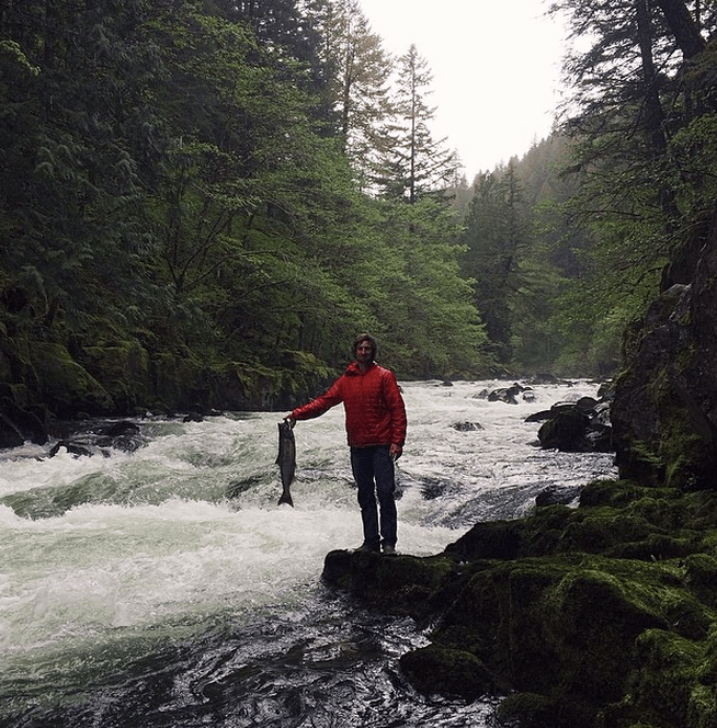 Ο γοητευτικός Αμερικάνος που παράτησε την καριέρα του και δημιούργησε ένα πρωτόγνωρο κίνημα νέων, ρομαντικών νομάδων στις ΗΠΑ [εικόνες] | iefimerida.gr 9