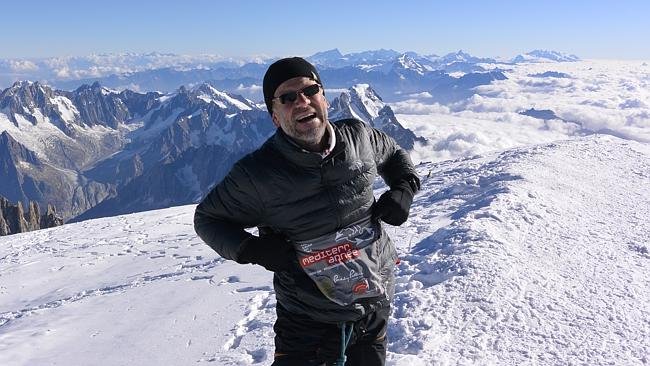 Χιου Κίγκστον: Ο Αυστραλός που γύρισε τη Μεσόγειο με το κανό του για τα παιδιά της Συρίας -Πού πήγε στην Ελλάδα [εικόνες] | iefimerida.gr 16