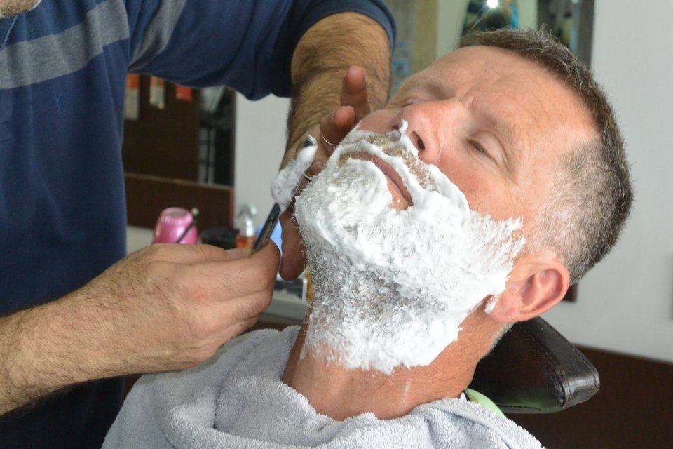 Χιου Κίγκστον: Ο Αυστραλός που γύρισε τη Μεσόγειο με το κανό του για τα παιδιά της Συρίας -Πού πήγε στην Ελλάδα [εικόνες] | iefimerida.gr 6