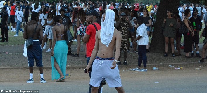 Αγρια επεισόδια στο Λονδίνο: Εκλεισε το Hyde Park –Μαχαίρωσαν 3 φωνάζοντας «Black Lives Matter» [βίντεο] | iefimerida.gr 2